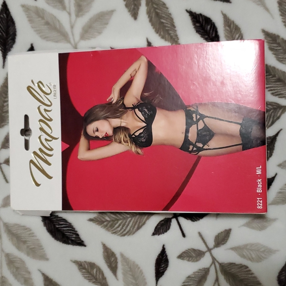 Mapale Garter set lingerie
